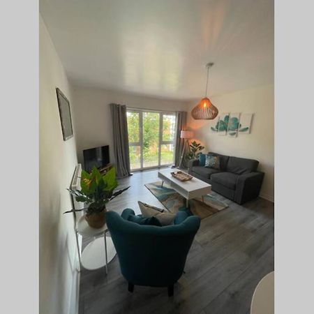 27 Lock Keepers Court By Mia Living Spacious 2 Bedroom Apartment With Free Parking カーディフ エクステリア 写真